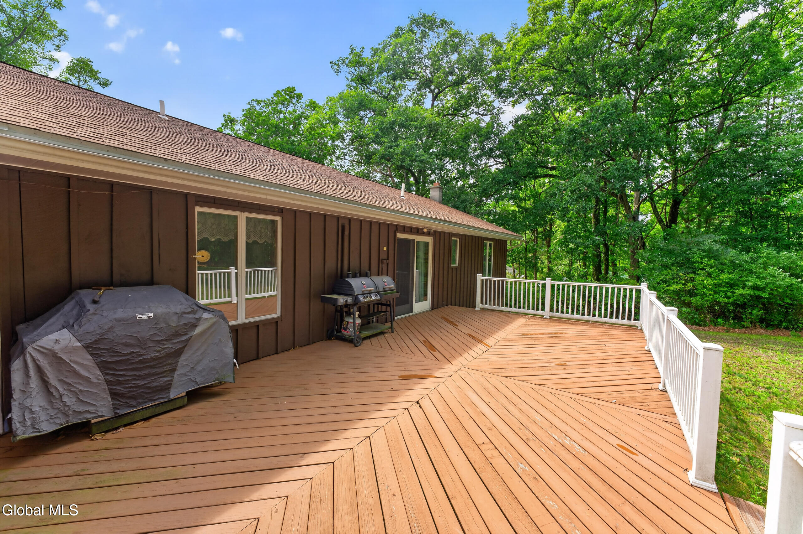 434 Steele Ave Extension Gloversville NY 12078