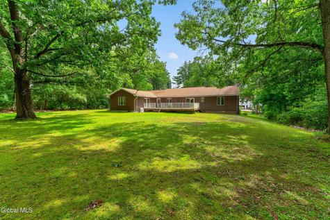 434 Steele Ave Extension Gloversville NY 12078