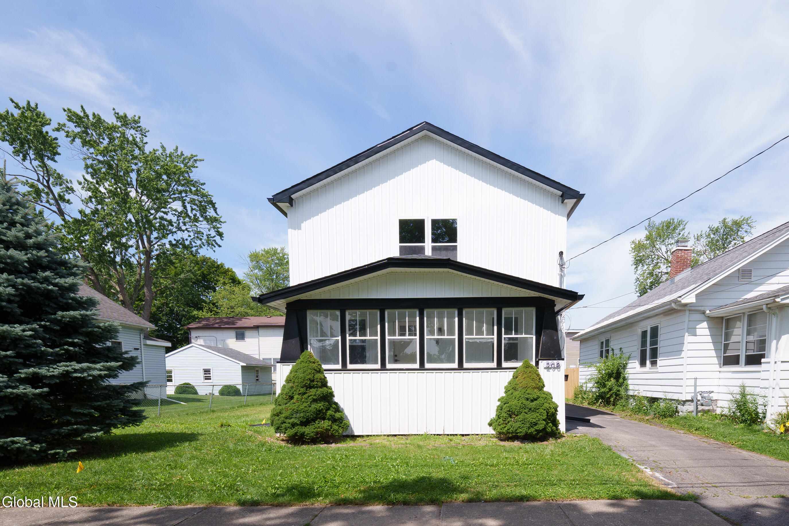 208 Pleasantview Avenue Scotia NY 12302