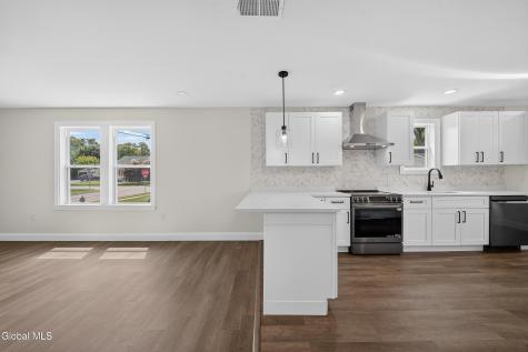 208 Pleasantview Avenue Scotia NY 12302