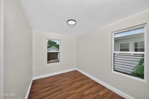 208 Pleasantview Avenue Scotia NY 12302