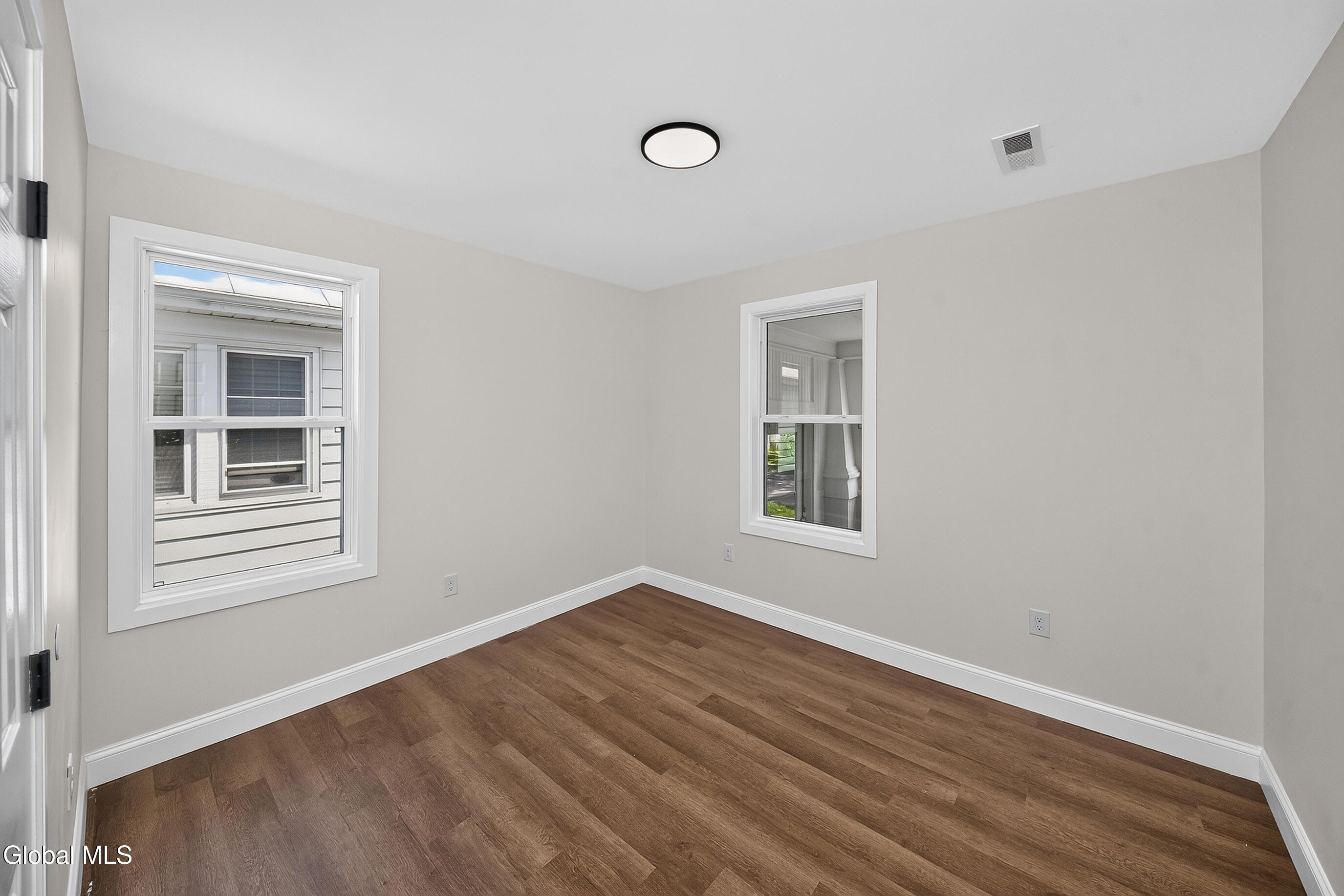 208 Pleasantview Avenue Scotia NY 12302