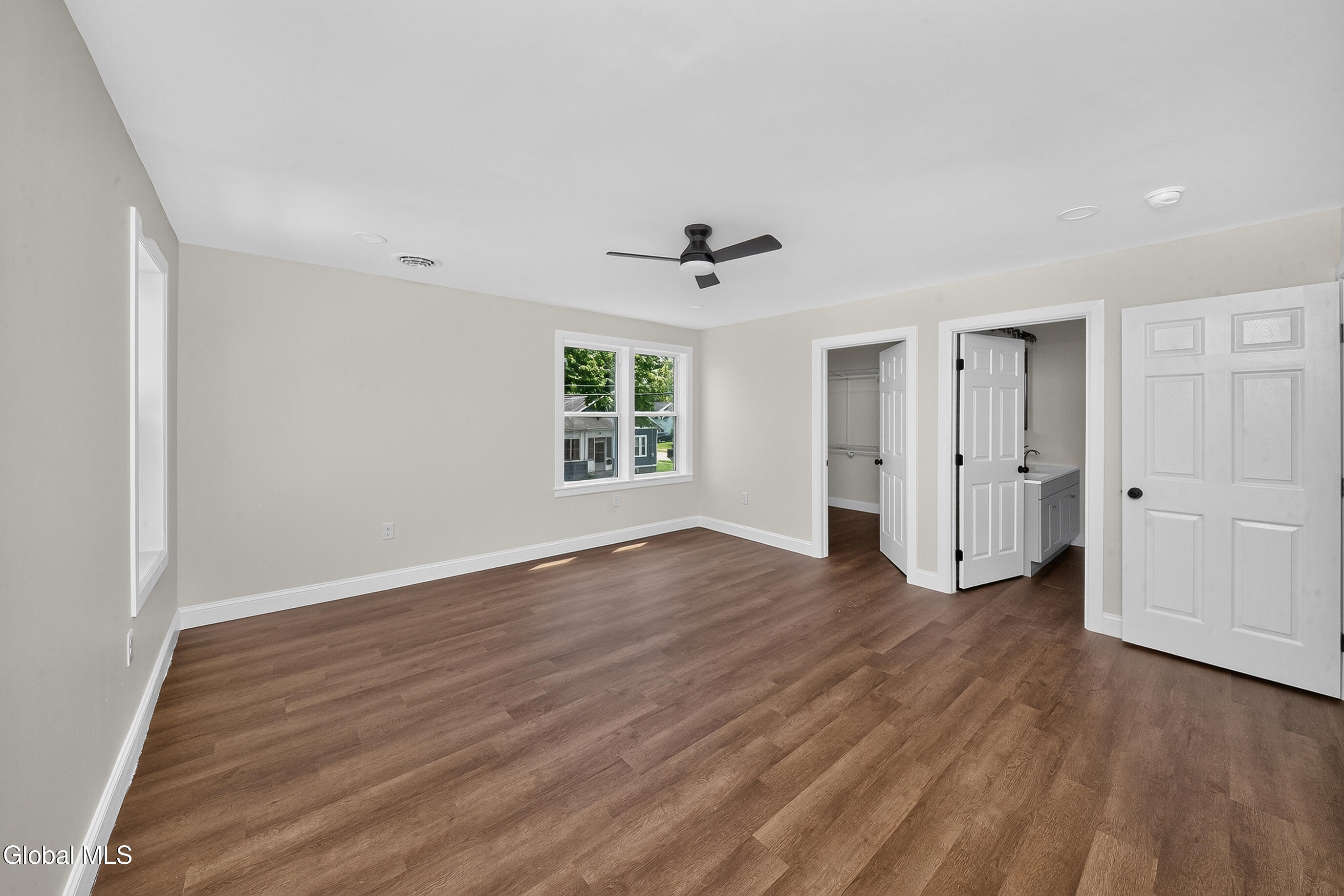 208 Pleasantview Avenue Scotia NY 12302