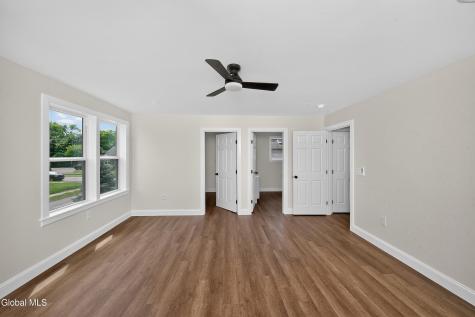 208 Pleasantview Avenue Scotia NY 12302