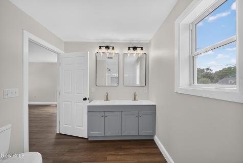 208 Pleasantview Avenue Scotia NY 12302