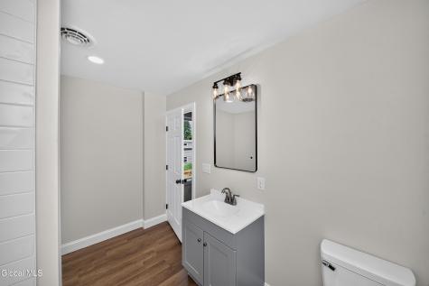 208 Pleasantview Avenue Scotia NY 12302