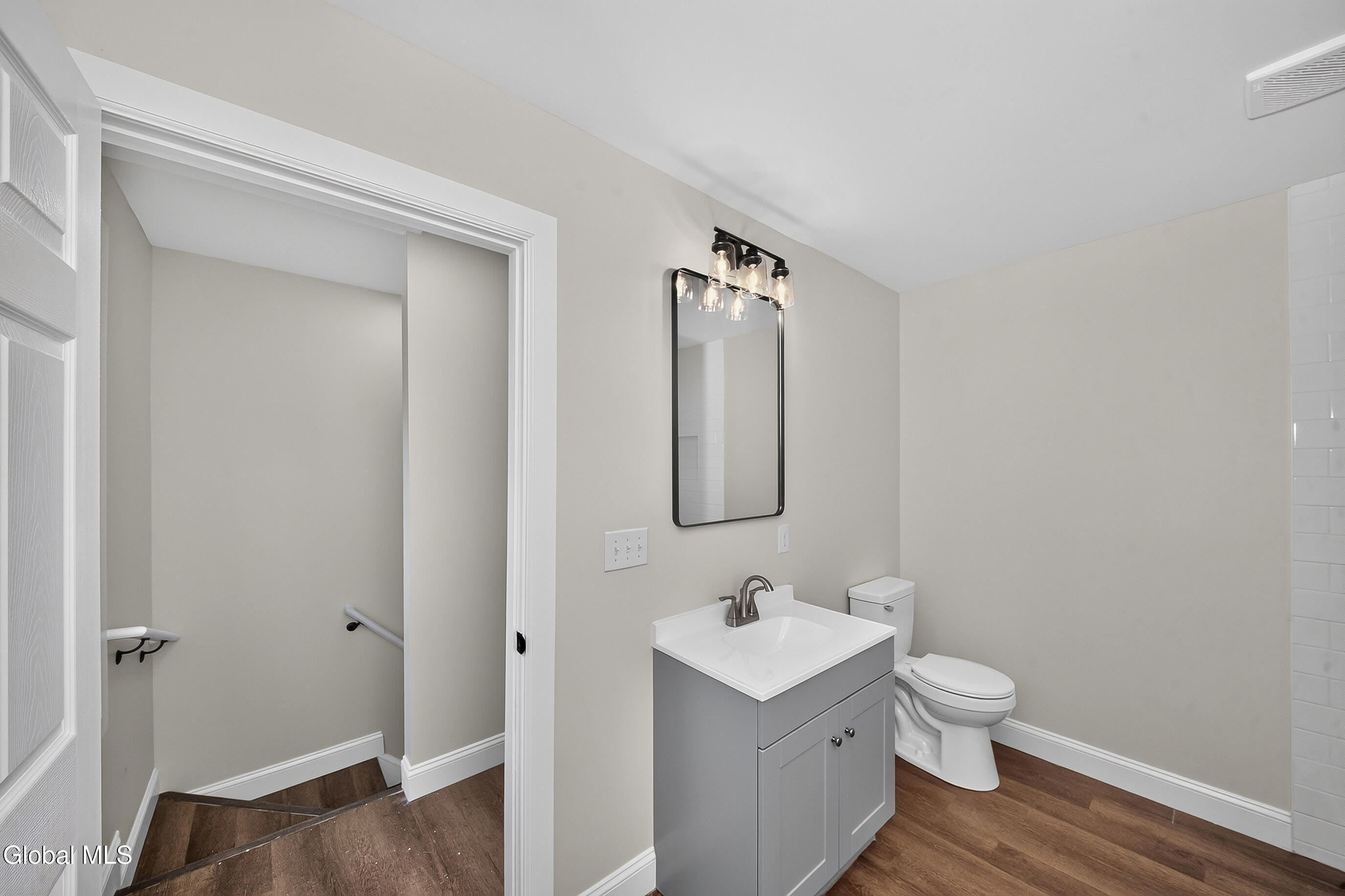 208 Pleasantview Avenue Scotia NY 12302