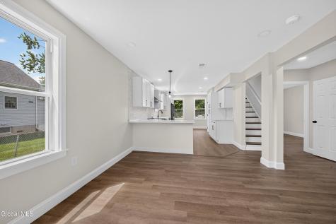 208 Pleasantview Avenue Scotia NY 12302
