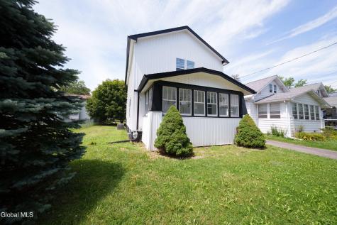 208 Pleasantview Avenue Scotia NY 12302