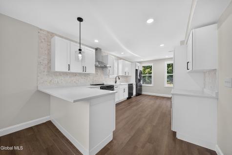 208 Pleasantview Avenue Scotia NY 12302