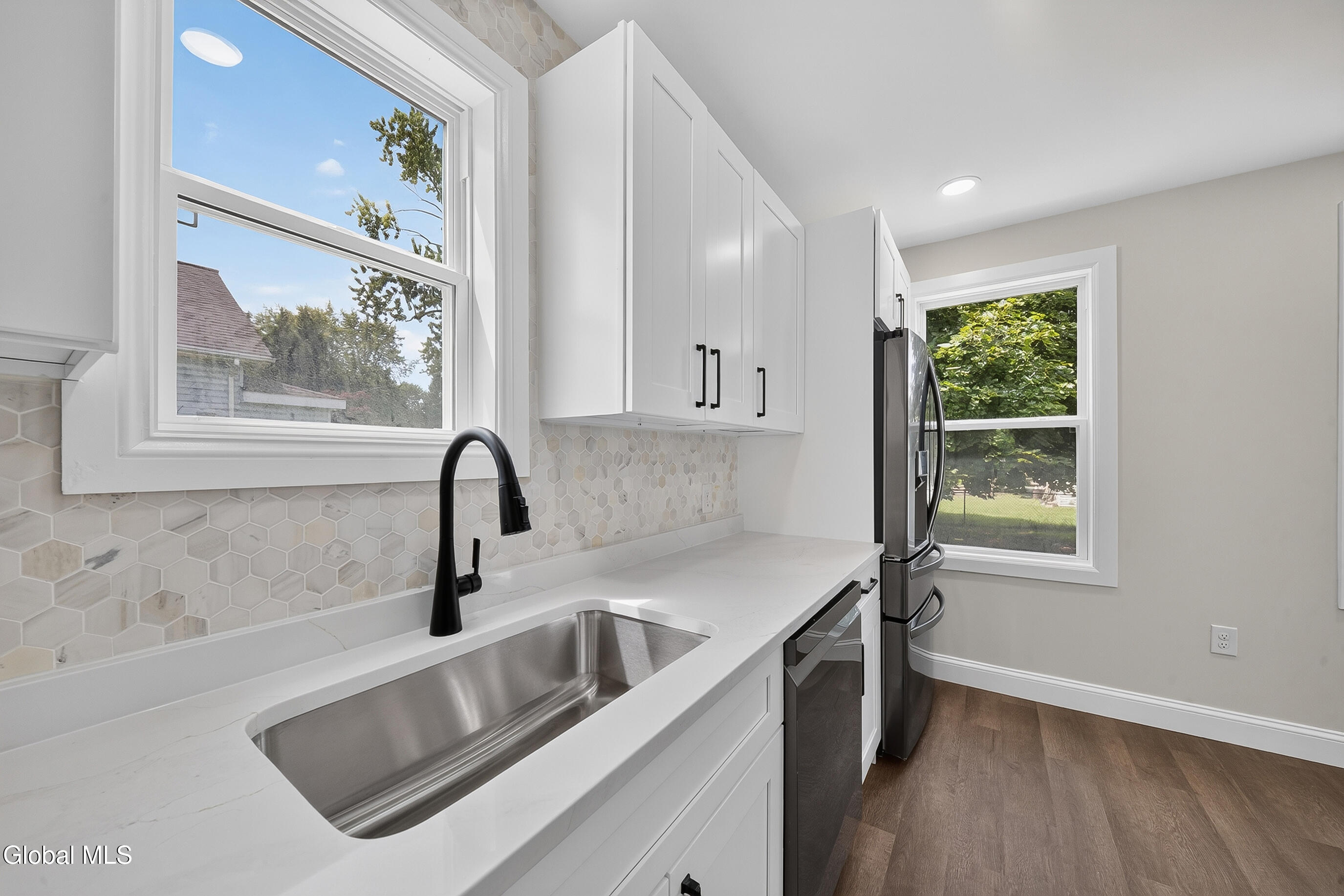 208 Pleasantview Avenue Scotia NY 12302