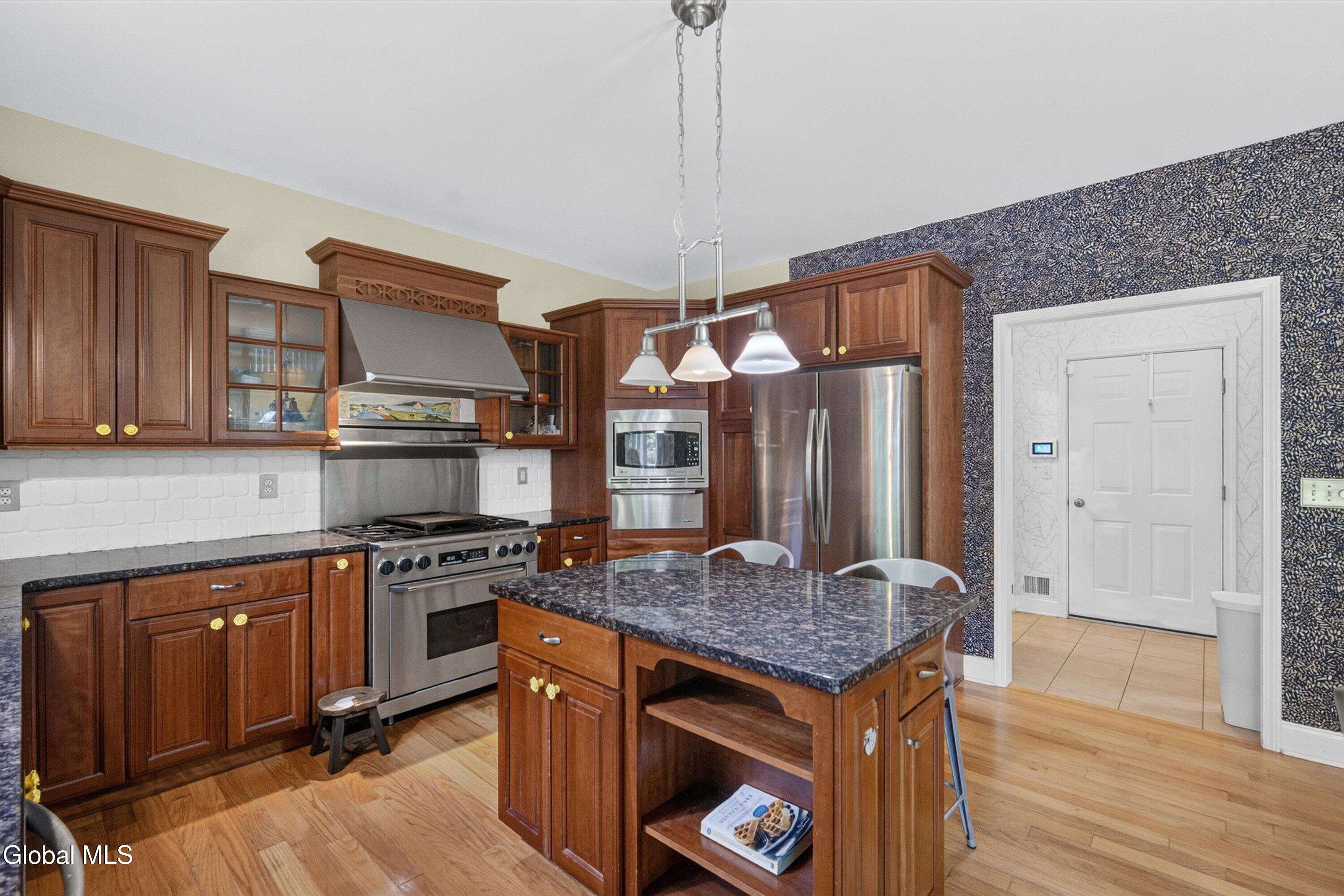 48 Towpath Lane Waterford NY 12188