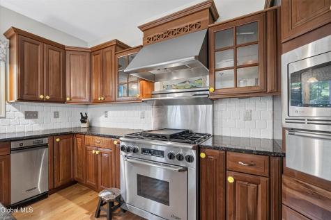 48 Towpath Lane Waterford NY 12188