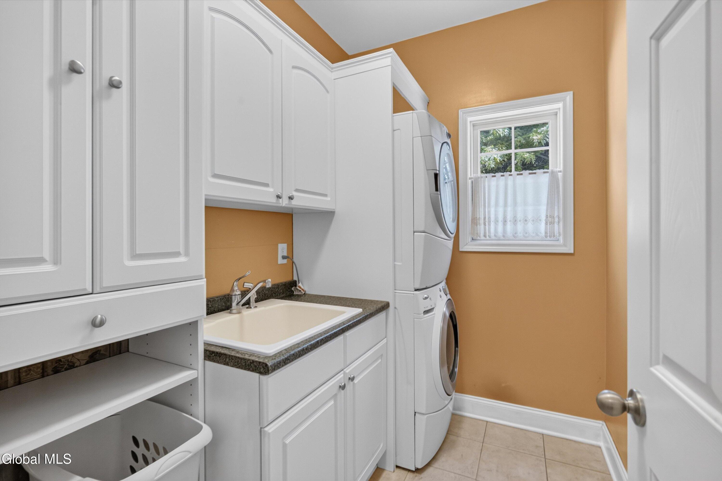 48 Towpath Lane Waterford NY 12188