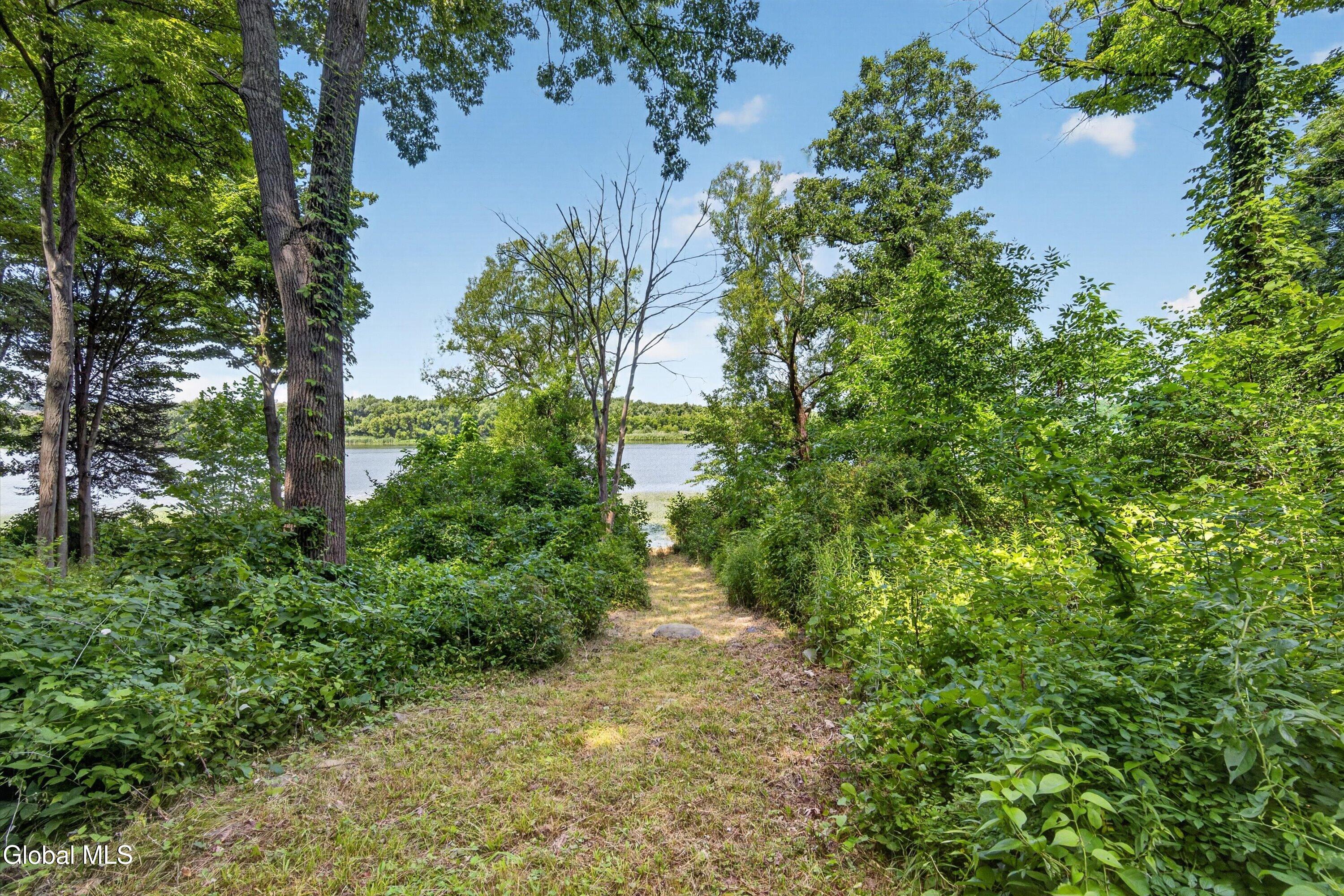 48 Towpath Lane Waterford NY 12188