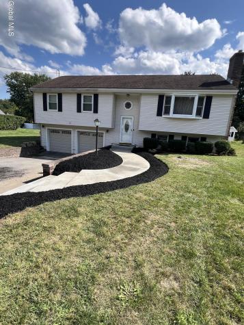 19 Applehouse Lane Queensbury NY 12804