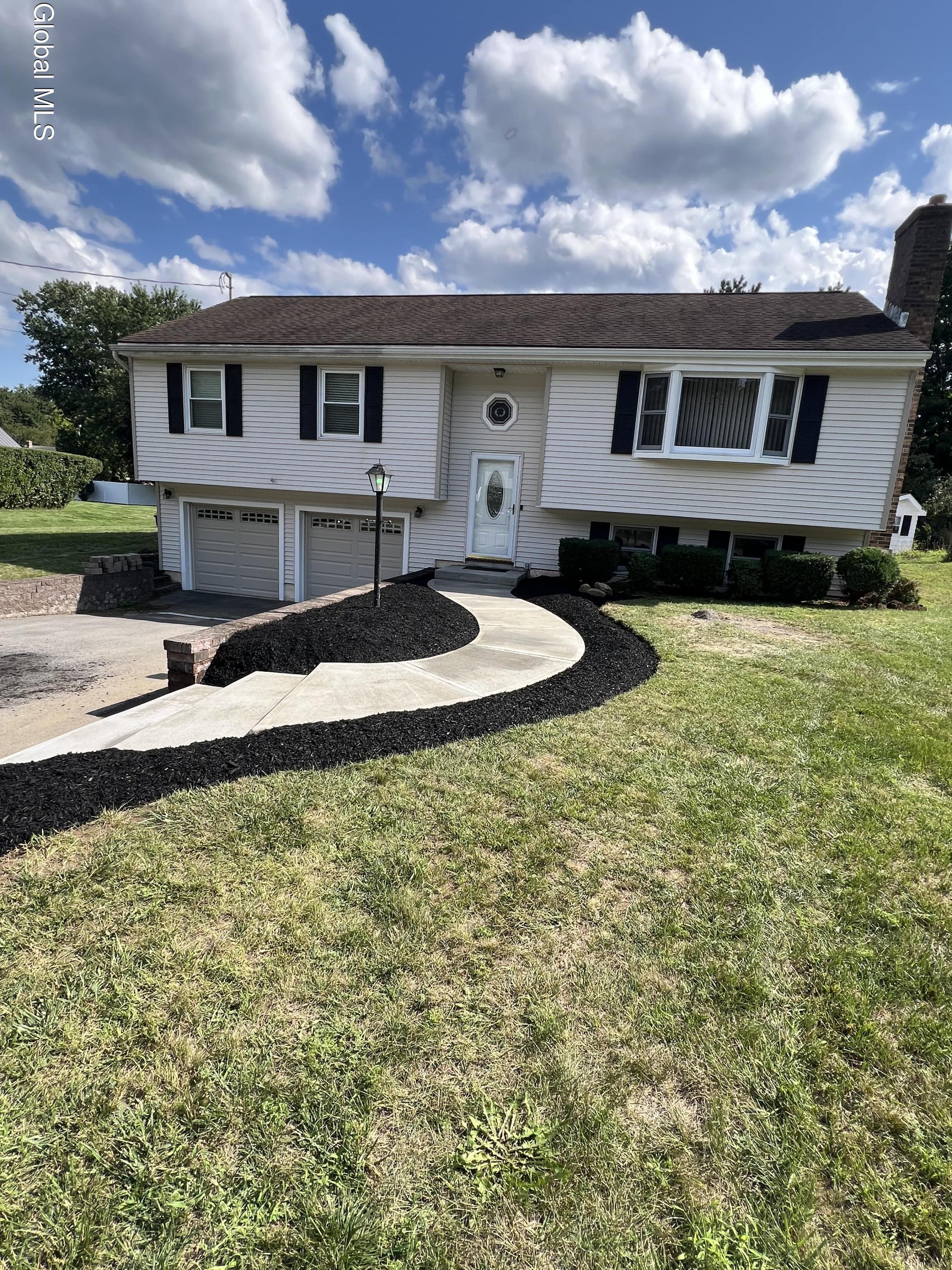 19 Applehouse Lane Queensbury NY 12804