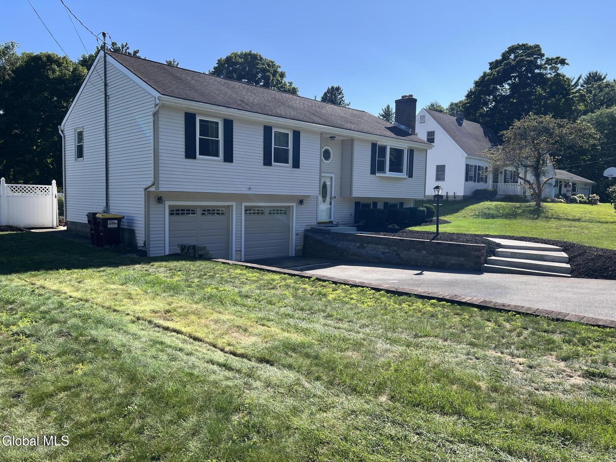 19 Applehouse Lane Queensbury NY 12804