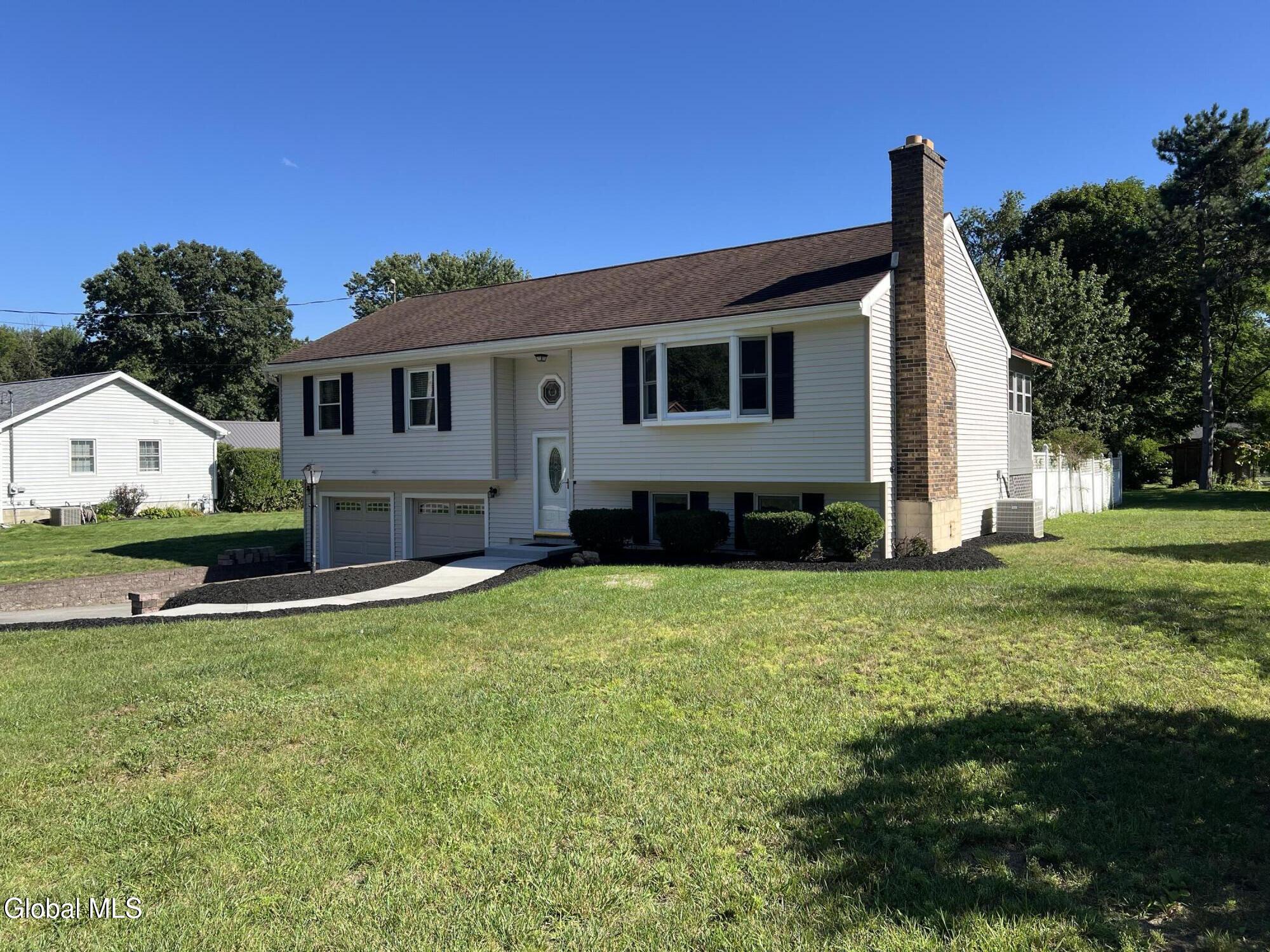 19 Applehouse Lane Queensbury NY 12804