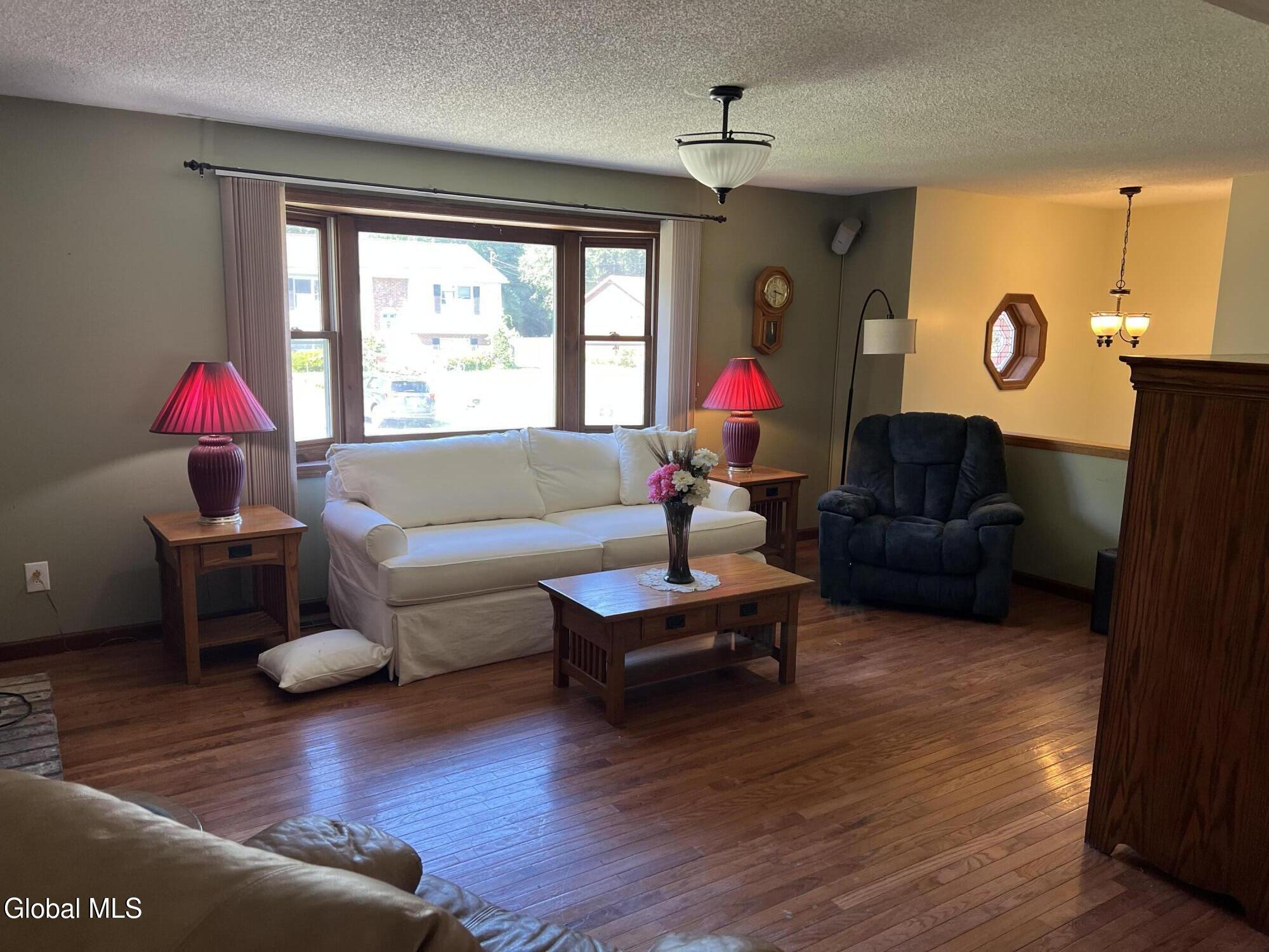 19 Applehouse Lane Queensbury NY 12804