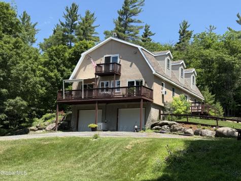 31 Dogwood Lane Pottersville NY 12860