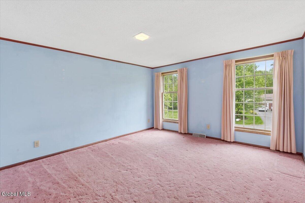 908 Mohegan Road Niskayuna NY 12309