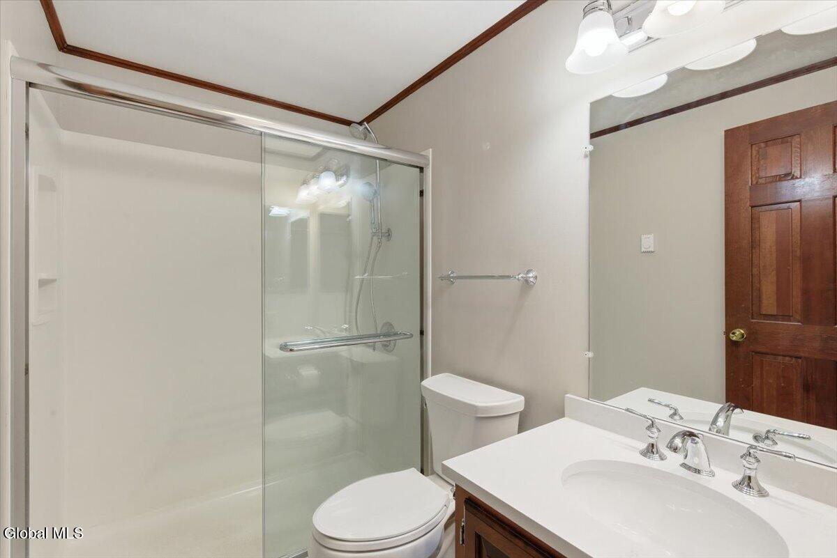 908 Mohegan Road Niskayuna NY 12309