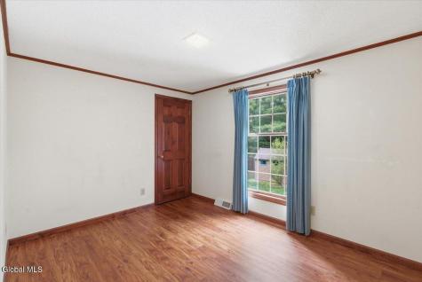 908 Mohegan Road Niskayuna NY 12309