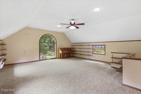908 Mohegan Road Niskayuna NY 12309