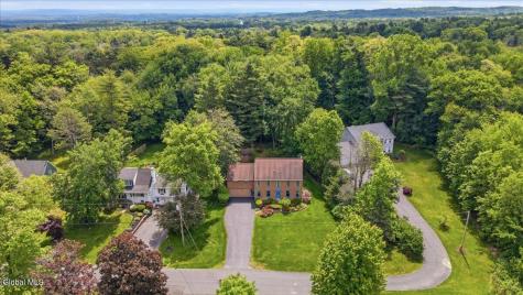 908 Mohegan Road Niskayuna NY 12309