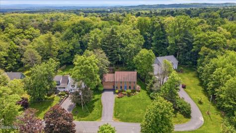 908 Mohegan Road Niskayuna NY 12309
