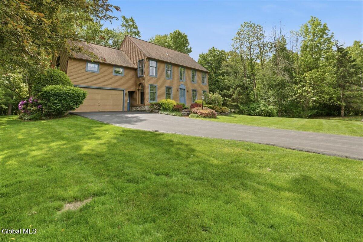 908 Mohegan Road Niskayuna NY 12309