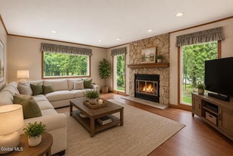 908 Mohegan Road Niskayuna NY 12309