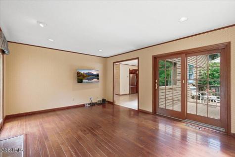 908 Mohegan Road Niskayuna NY 12309