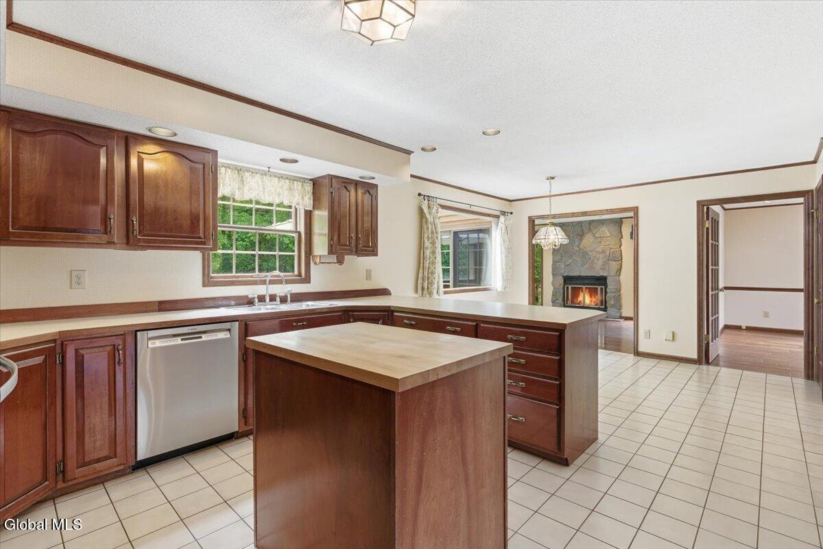 908 Mohegan Road Niskayuna NY 12309
