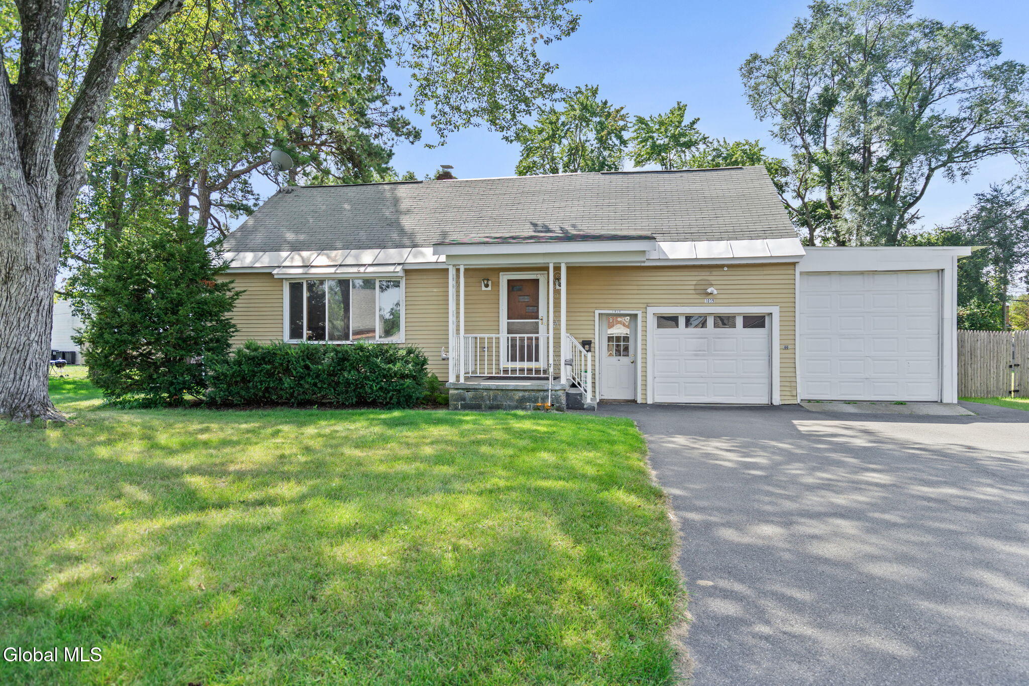 1039 Bill Road Rotterdam NY 12303