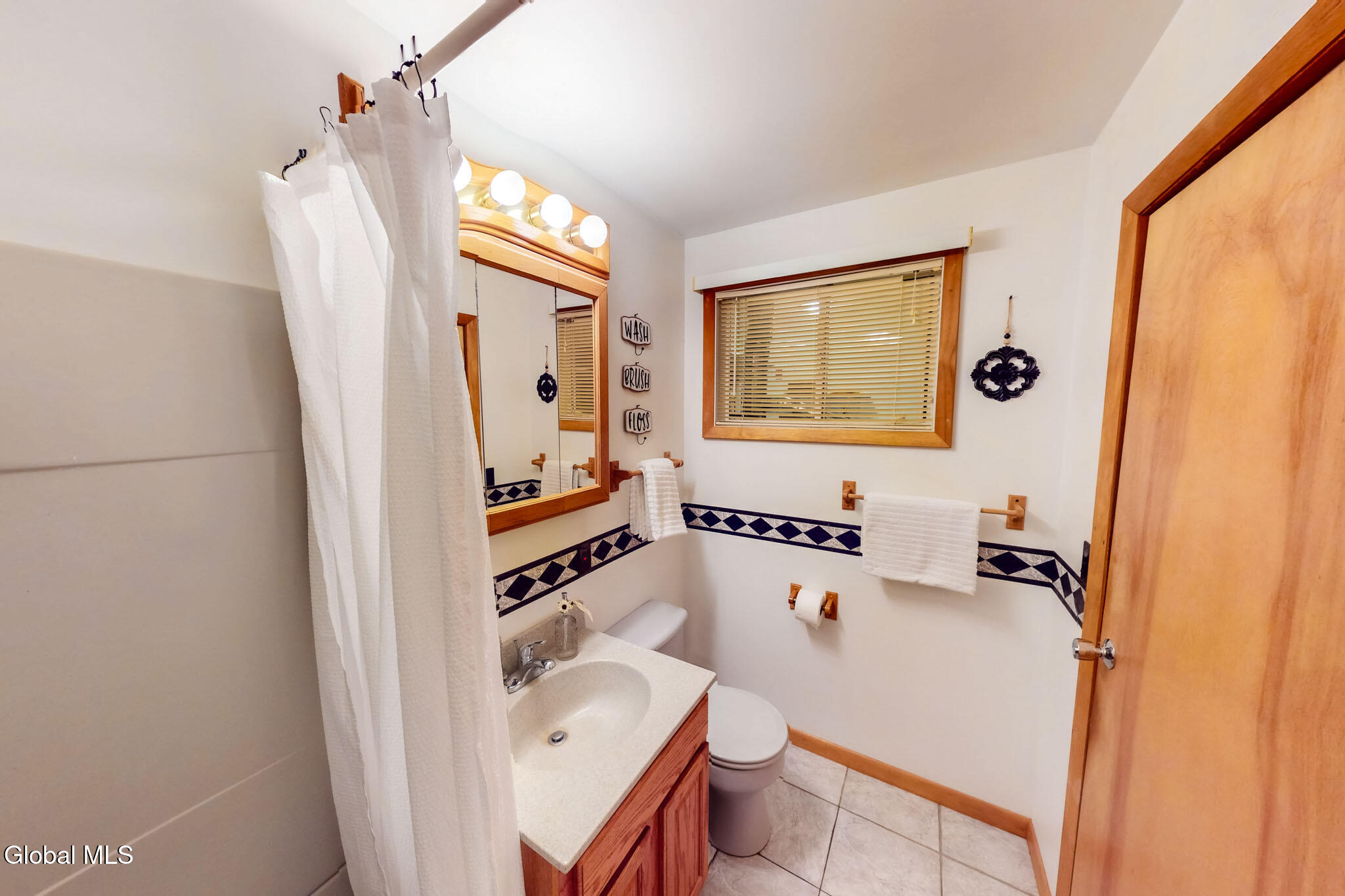 3432 Gari Lane Schenectady NY 12303
