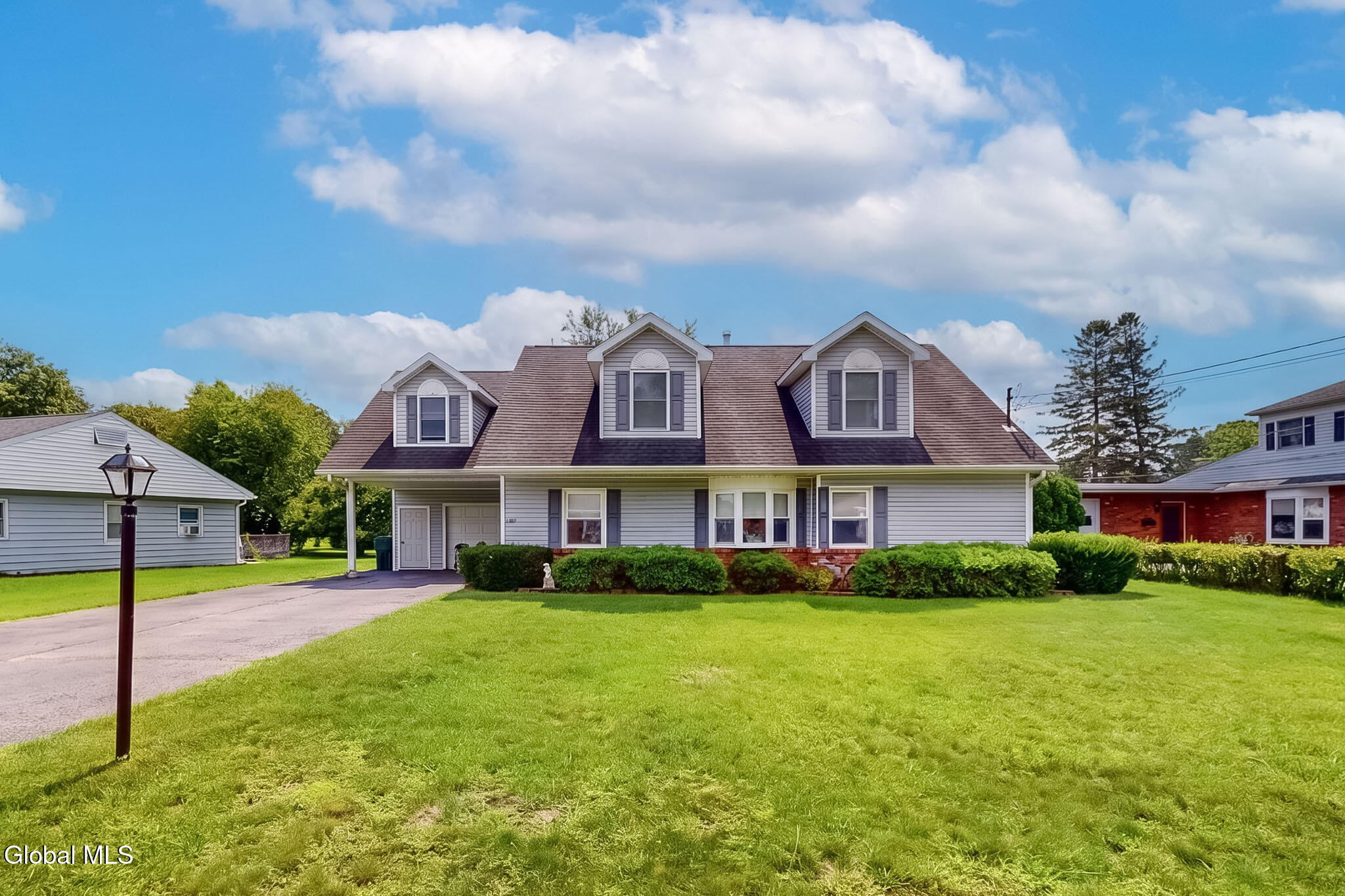 3432 Gari Lane Schenectady NY 12303