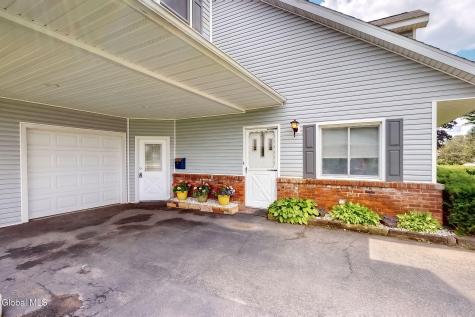 3432 Gari Lane Schenectady NY 12303
