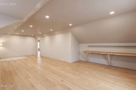 3432 Gari Lane Schenectady NY 12303