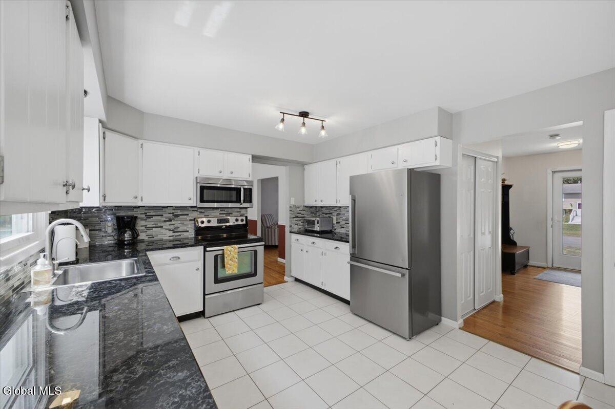 25 Pico Road Clifton Park NY 12065