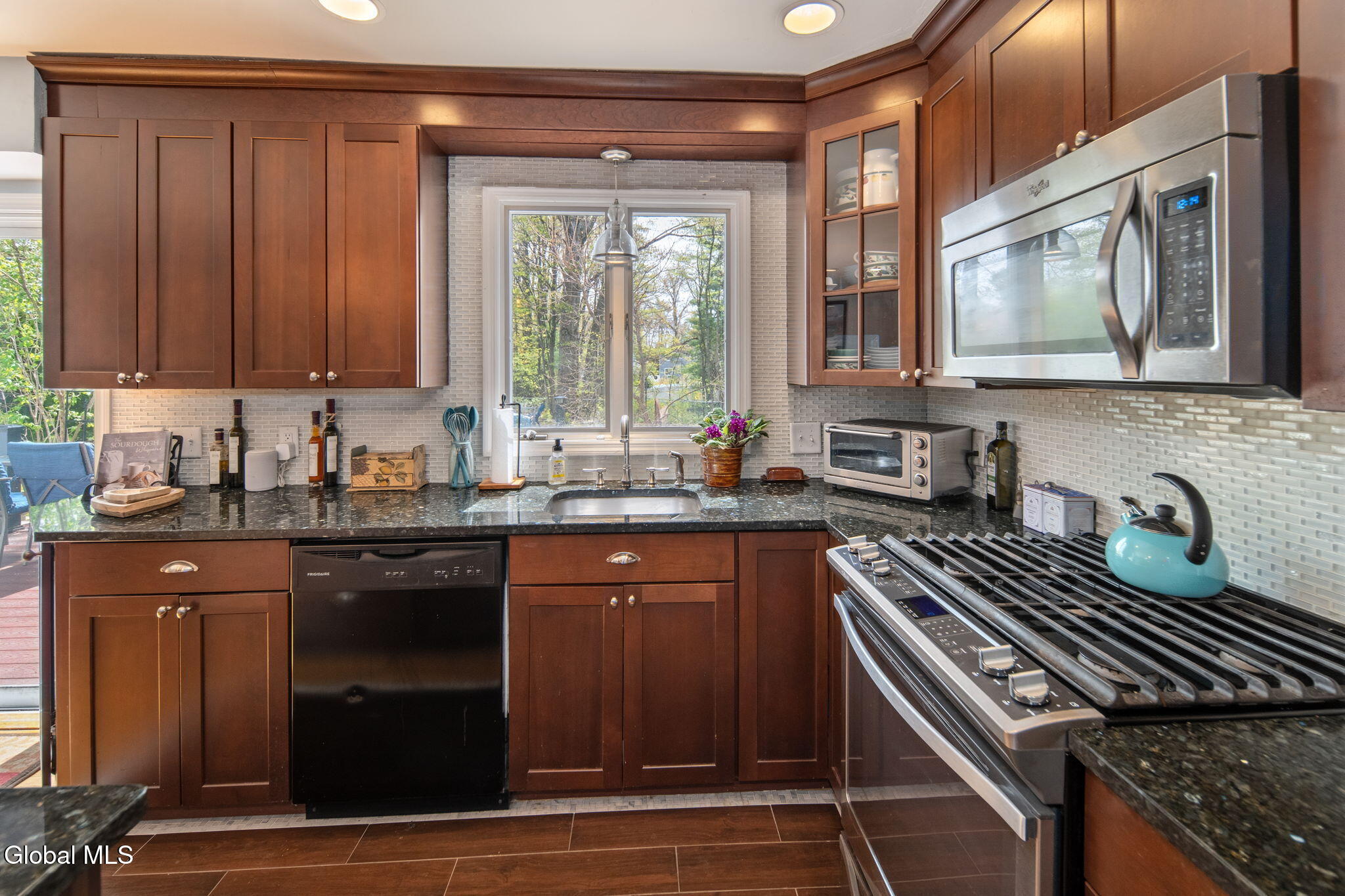 34 Axbridge Lane Delmar NY 12054