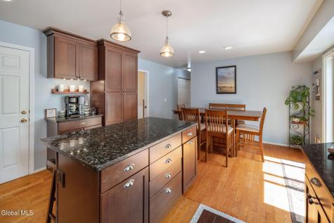 34 Axbridge Lane Delmar NY 12054