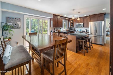 34 Axbridge Lane Delmar NY 12054