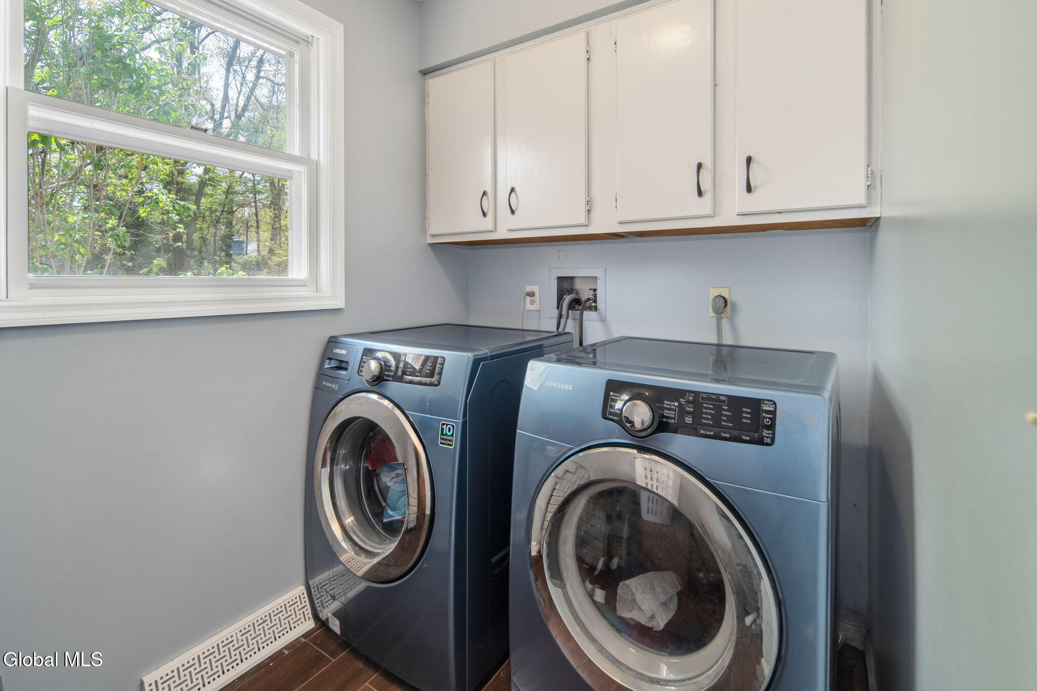 34 Axbridge Lane Delmar NY 12054
