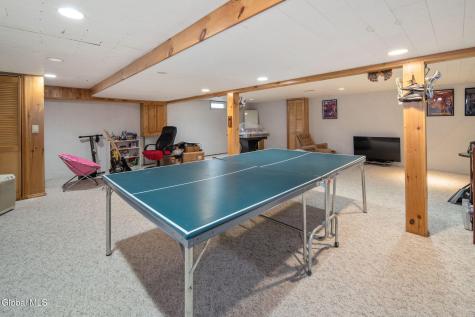 34 Axbridge Lane Delmar NY 12054