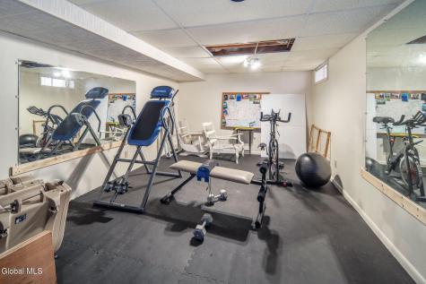 34 Axbridge Lane Delmar NY 12054