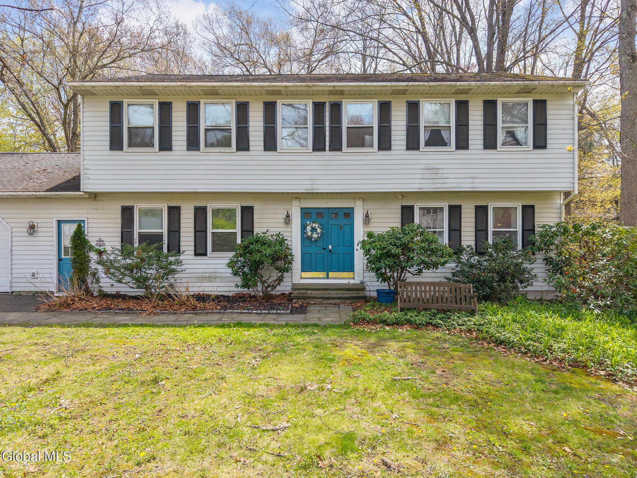 34 Axbridge Lane Delmar NY 12054