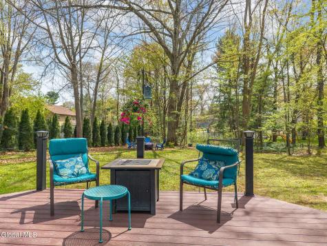 34 Axbridge Lane Delmar NY 12054