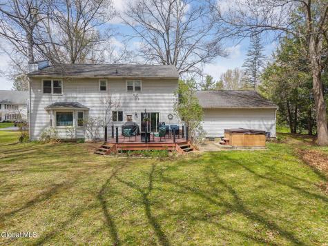 34 Axbridge Lane Delmar NY 12054